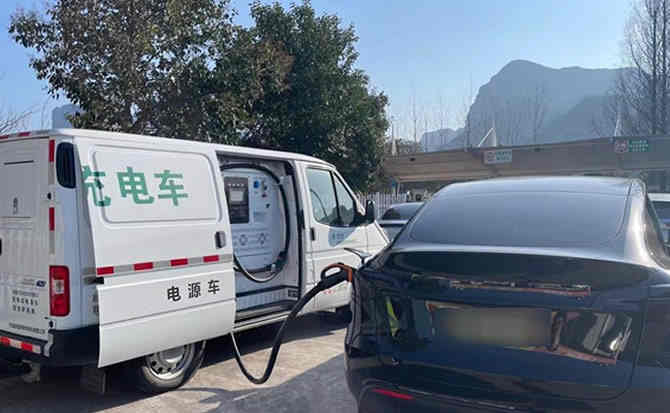 延寿汽车搭电